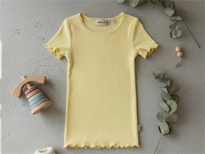 Wheat pale apricot rib t-shirt Katie