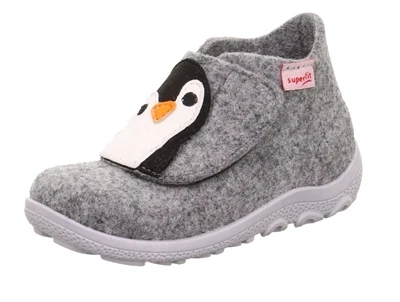 Superfit HAPPY OCTI hjemmesko grå uldfilt med pingvinmotiv skrå forfra