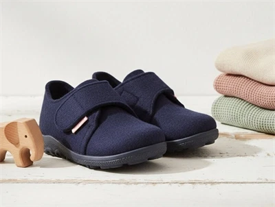 Superfit HAPPY OCTI hjemmesko mørkeblå i uldfilt med velcro