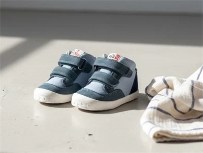 Superfit Flummi prewalker blå med velcro