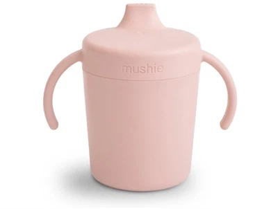 Mushie tudekop i blush med låg og håndtag