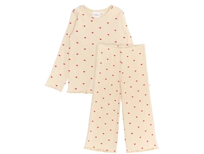 THE NEW siblings natsæt i gardenia aop med røde hjerter  -sæt set forfra