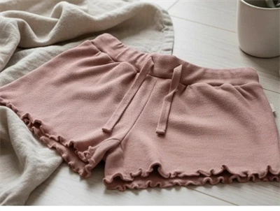 Wheat old rose shorts Gertrud rib