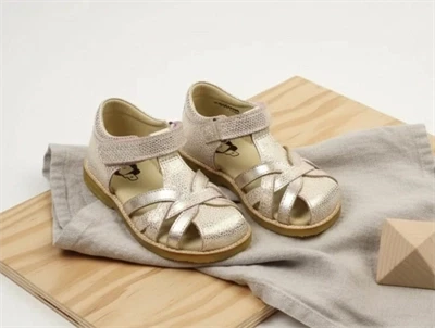 Arauto RAP sandal whisper gold med velcro