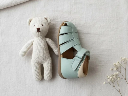 Pom Pom sandal dusty green med velcro