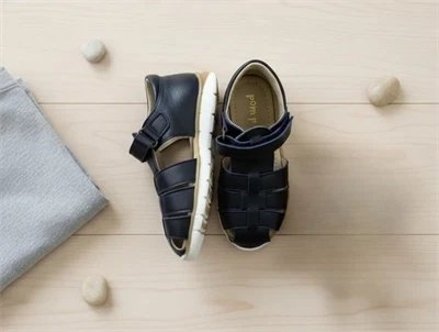 Pom Pom sandal navy med velcro