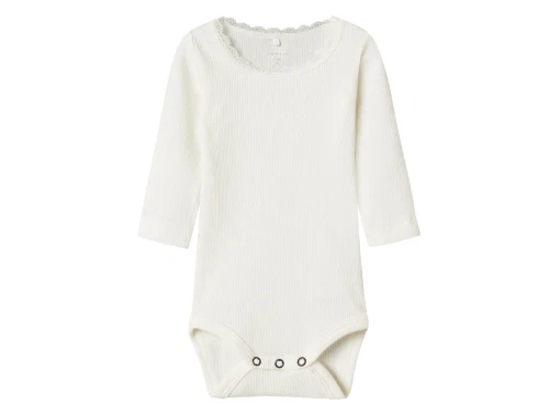 Name It Baby body i cloud dancer med blondekant
