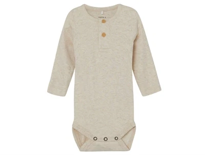 Name It body i beige nuance med knapper foran