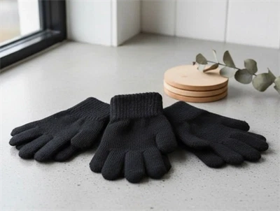 Name It black fingervanter akryl (3-pak)