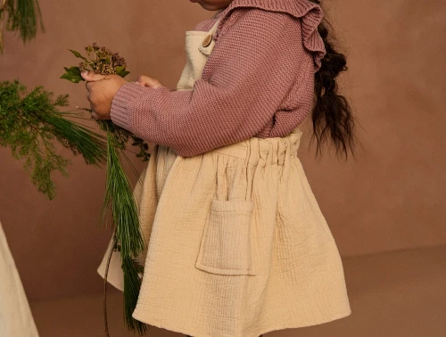 Lil Atelier warm sand kjole overall
