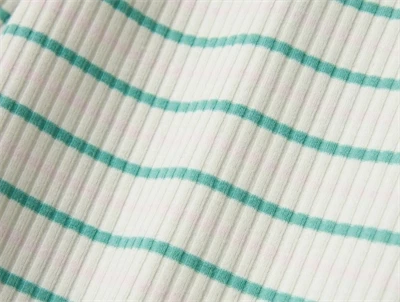 Name It jet stream/festival bloom wasabi stribet topName It jet stream/festival bloom wasabi stribet top
