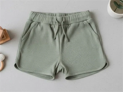 Lil Atelier dried sage badeshorts
