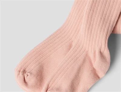 Lil\' Atelier MINI strømpebukser i cameo rose med ribstruktur