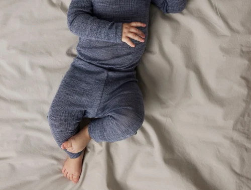 Name It leggings i folkstone gray merinould med ribmønster på baby