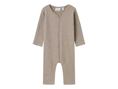 Name It heldragt natdragt i satellite grå brun nuance i merinould og silke med lynlås set forfra