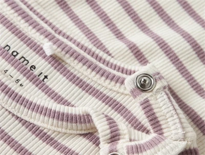 Name It body elderberry med striber