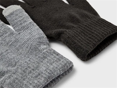 Strikkede touch handsker fra Name It i sort og grå melange