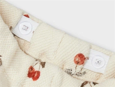 Lil Atelier whitecap gray/cherries sweatpants