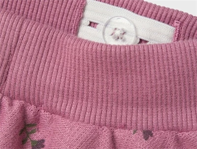 Name It mauve orchid blomstrede sweatbukser