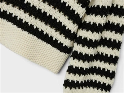 Name It black stribet striktrøje