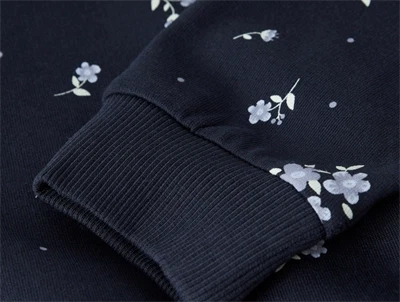 name it mini sweatshirt i mørkeblå navy blazer med blomsterprint