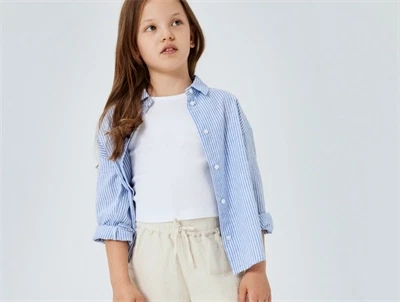 Name It top hvid rib cropped på model