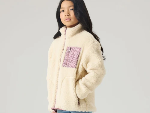 Name It teddyjakke fog med leopardlomme på model