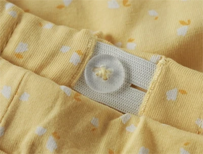 Detalje af Name It shorts golden haze med print og justerbar talje