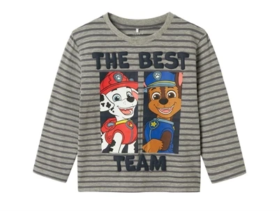 gråstribet top med Paw Patrol print fra Name It