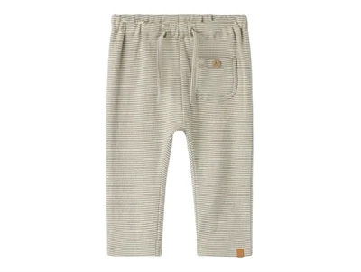 Lil' Atelier bukser i brun nuance med striber set forfra