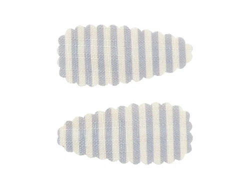 hårspænder fra Lil\' Atelier i beige og lyseblå striber, set oppefra