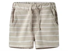 beige shorts fra name it med hvide striber og bindesnor i taljen