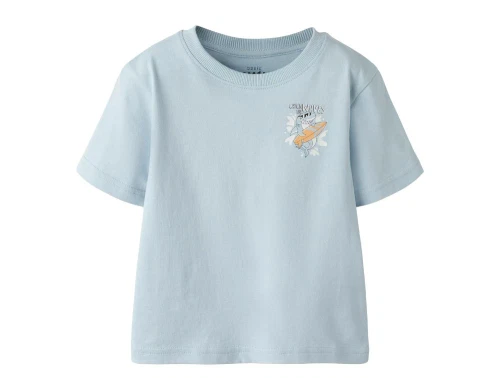 t-shirt fra Name It i lyseblå med haj og surfbræt