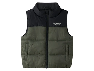 Name It vest grøn med refleksdetaljer og polstring set forfra