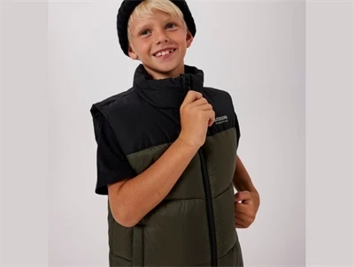 Name It grøn vest med refleksdetalje på barn