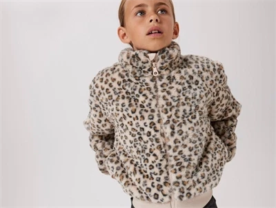 Name It teddyjakke med leo print beige nuance på barn