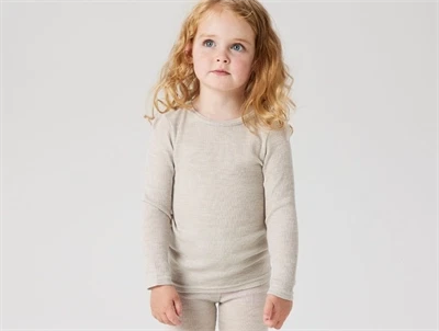 Name It t-shirt i nacreous cloud merinould rib på barn