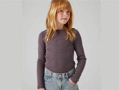 Name It t-shirt sparrow i merinould med rib mønster på barn