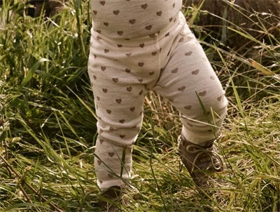 Lil' Atelier merinould leggings i lyserød nuance med hjerteprint