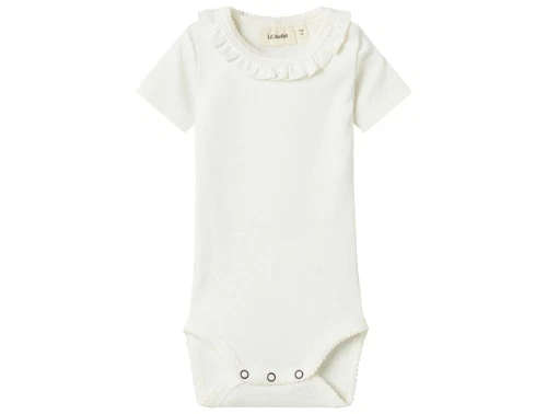 Body fra Lil\' Atelier i coconut milk med flæsekrave og korte ærmer