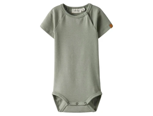 Body fra Lil\' Atelier i grøn seagrass med korte ærmer