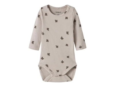 Name It body i råhvid nuance med bi print