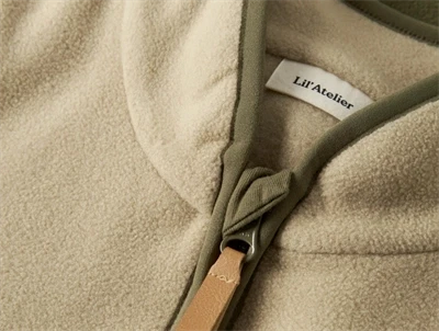 Lil\' Atelier fleecesæt winter moss med lynlås
