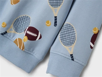 name it sweatshirt i lyseblå nuance med sportsprint