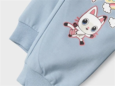 Name It Gabby’s Dollhouse sweatpants i lyseblå nuance med print