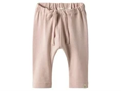 lil' atelier bukser i rosa med bindebånd og almindelig pasform, set forfra