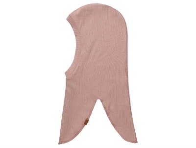 Name It balaklava i woodrose ribstrik set fra siden