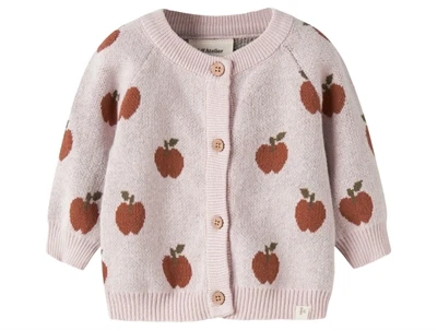 Lil' Atelier strikcardigan hushed violet med æbleprint