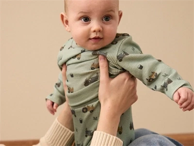 Name It body jadeite med traktorprint