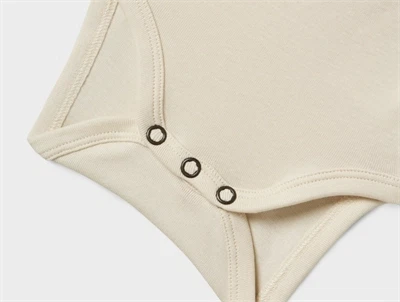 Lil\' Atelier body turtledove med knapper